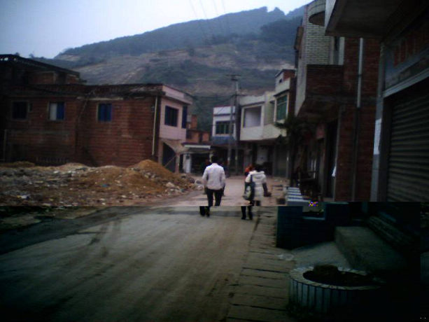 2011051722003.jpg