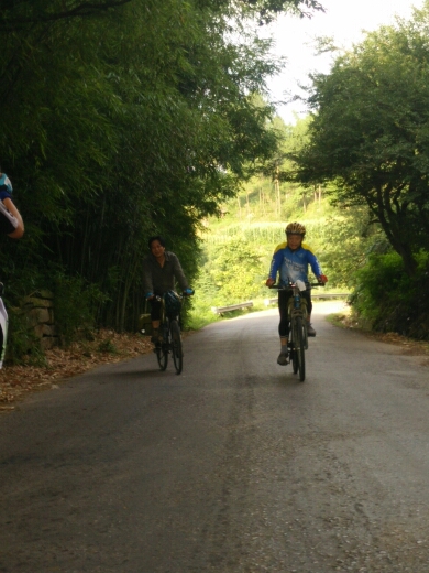 101215kmcomucl4vs2cmtu.jpg
