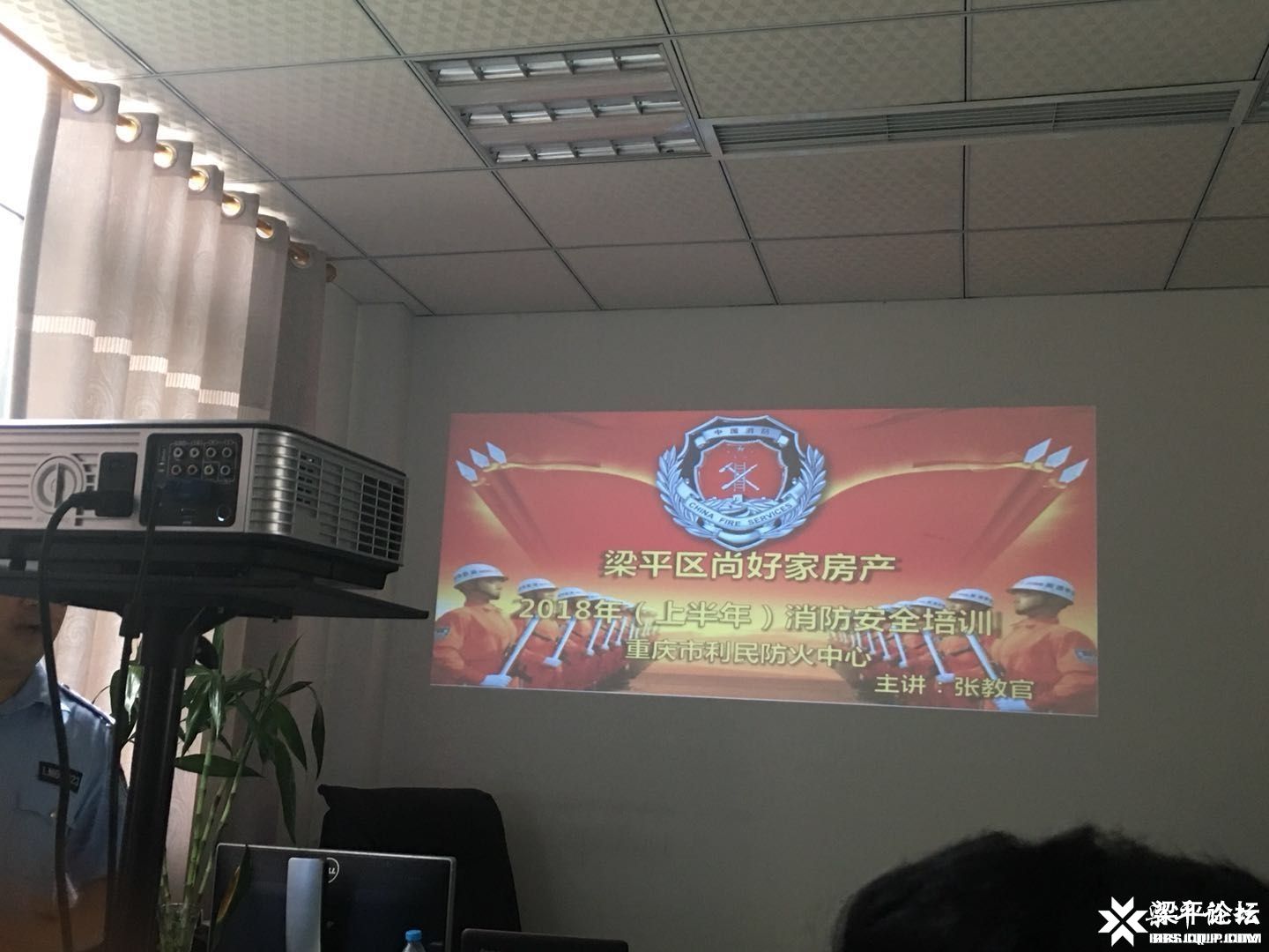 161355exkrticccefckz00.jpg