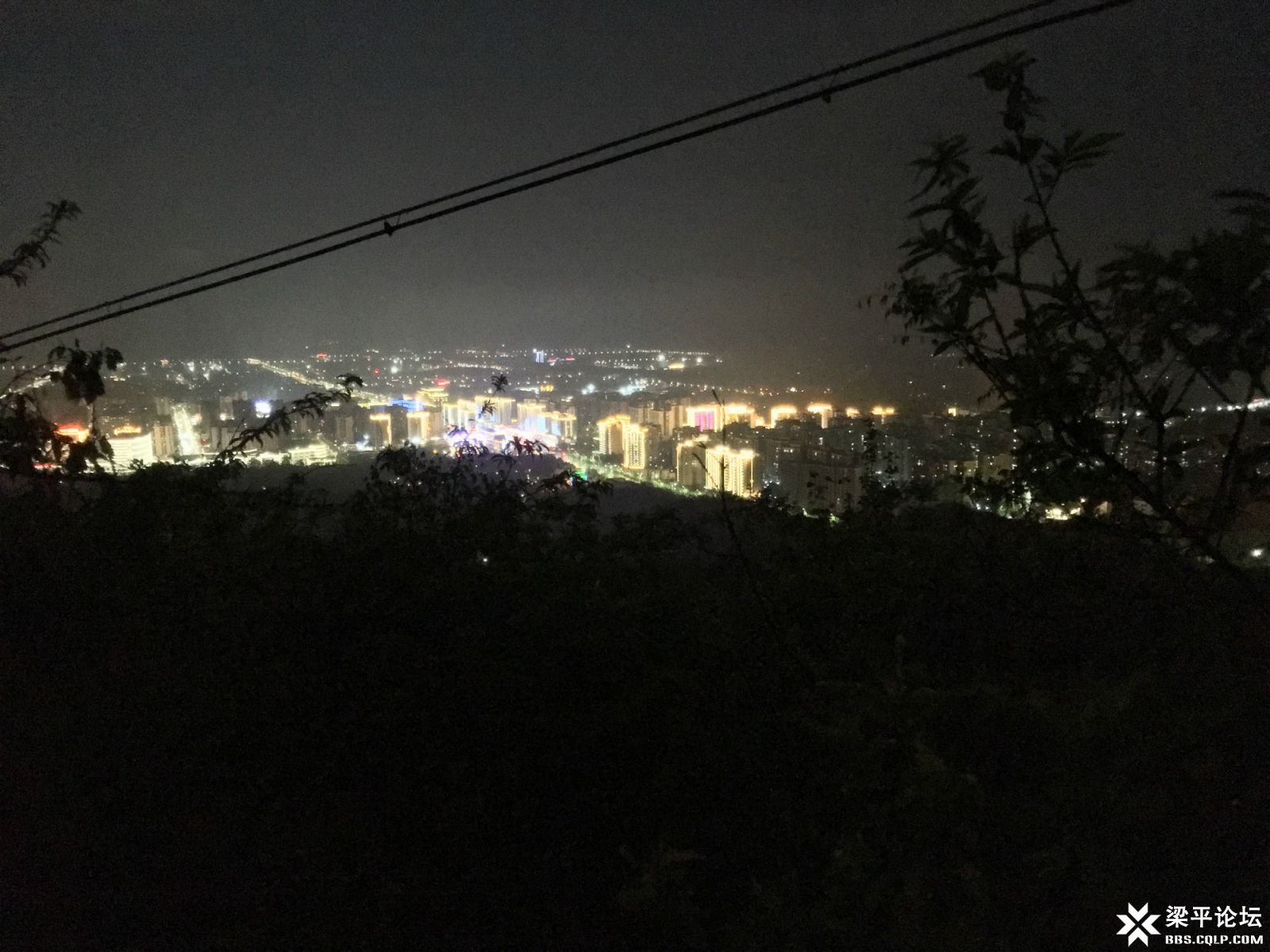 花园寨基站（点3）观梁平新城夜景1.jpg