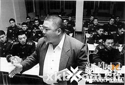 百度胖老师吧上海市公 安局轨道交通分局石宇玉老师求救 抖音快手百度贴吧百科图片视频知道搜索上海胖老师或 ...