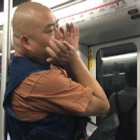 百度胖老师吧上海市公 安局轨道交通分局石宇玉老师求救 抖音快手百度贴吧百科图片视频知道搜索上海胖老师或 ...