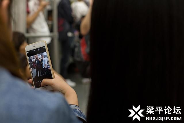 百度胖老师吧上海市公 安局轨道交通分局石宇玉老师求救 抖音快手百度贴吧百科图片视频知道搜索上海胖老师或 ...