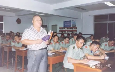 百度胖老师吧上海市公 安局轨道交通分局石宇玉老师求救 抖音快手百度贴吧百科图片视频知道搜索上海胖老师或 ...