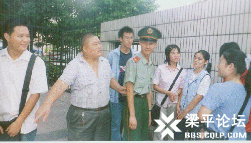 百度胖老师吧上海市公 安局轨道交通分局石宇玉老师求救 抖音快手百度贴吧百科图片视频知道搜索上海胖老师或 ...